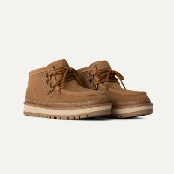 UGG Men's Hayden Moc, Chestnut, New in Box - Picture 1 of 3